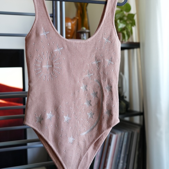 Body - Picture 2 of 4